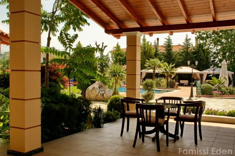 Famissi Eden Hotel Kalambaka Exterior photo